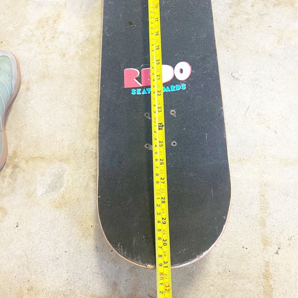 REDO Skateboard with Eyeball - Picture 5 of 5